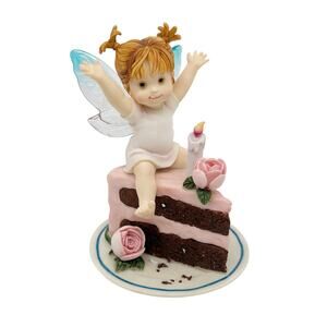 Enesco My Little Kitchen Fairies 2002 Happy Birthday Fairie Figurine Vintage